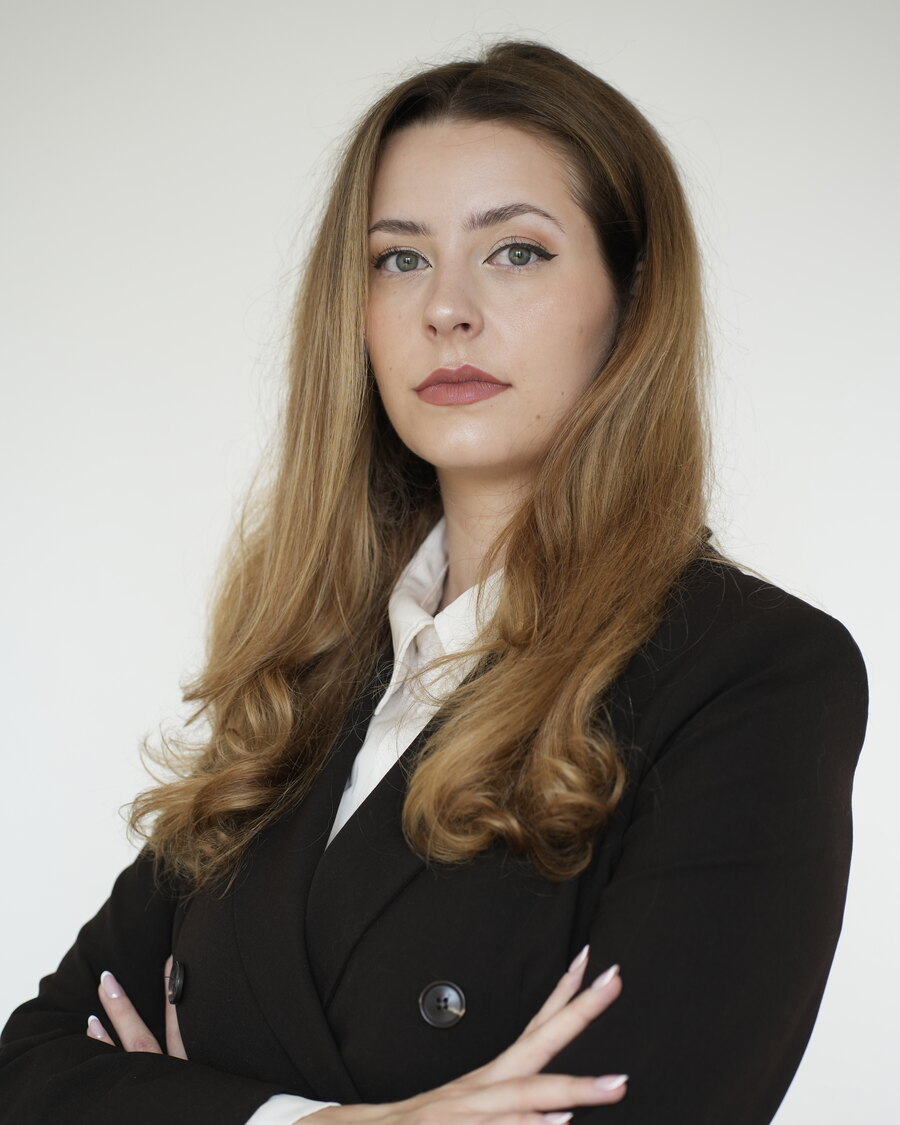 Mélissa Bobillier — portrait debout